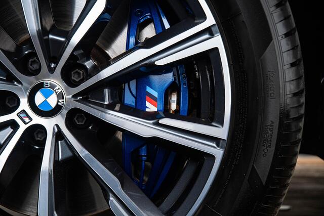 BMW X5 xDrive45e High Executive M Sport - Panoramadak - Comfortstoelen - Warmte Comfort Pack Voor - Getinte Ruiten - Head up - Comfort Access - BMW Laserlight - Parking Assistant - Active Cruise Control -