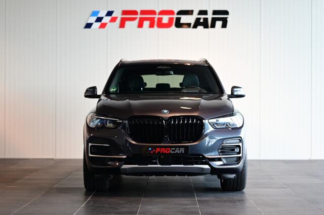 BMW X5 xDrive45e High Exec. 2e eigenaar. BMW garantie