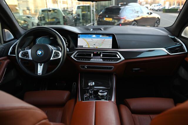 BMW X5 xDrive45e High Executive M Sport Automaat / Bowers & Wilkins / Sky lounge Panoramadak / Carbon inleg / 360 camera / 22"LM-velgen / Driving Assistant Professional / Laserlight / Head-Up / Parking Assistant Plus