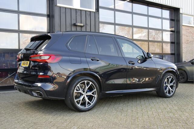 BMW X5 xDrive45e High Executive M-Pakket | Leder | Memory | Trekhaak | Carplay | 21"| NL-Auto