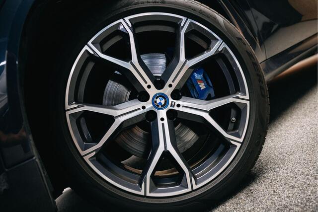 BMW X5 xDrive45e High Executive | M-sport | Luchtvering | Pano | Head-Up | Trekhaak | 360 camera |