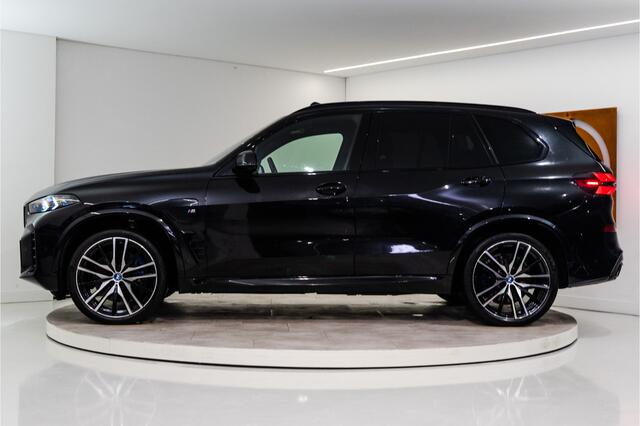 BMW X5 xDrive50e M-Sport 489PK | Pano | Glow | Trekhaak | Harman/Kardon | Drive Pro | VOL! 12 MND Garantie