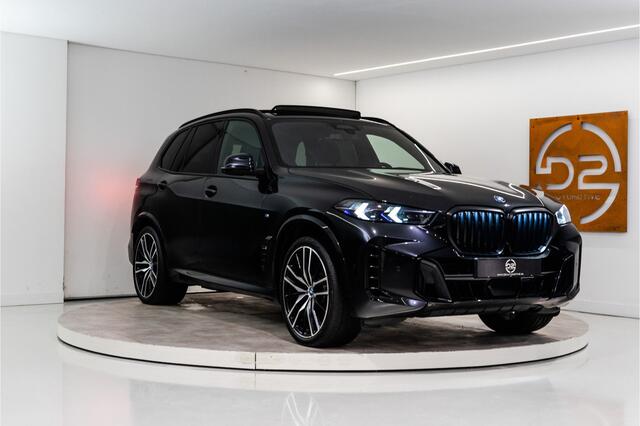 BMW X5 xDrive50e M-Sport 489PK | Pano | Glow | Trekhaak | Harman/Kardon | Drive Pro | VOL! 12 MND Garantie