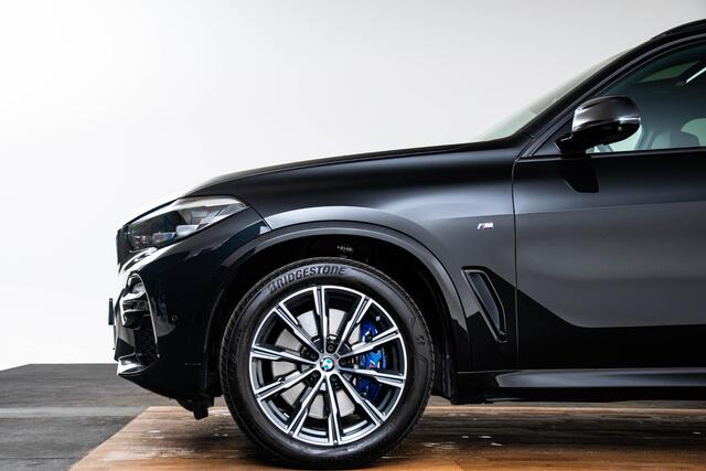BMW X5 xDrive30d High Executive 7p. M Sport - Trekhaak - Panoramadak - Comfortstoelen - Warmte Comfort Pack - CraftedClarity - Getinte Ruiten - Comfort Access - Active Cruise Control - Parking Assistant Plus -