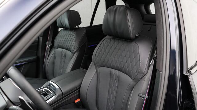 BMW X5 xDrive50e M-Sport Pro | Massage | Bowers & Wilkins | Sky Lounge | Soft-Close | Trekhaak | Stoelventilatie | Head-up