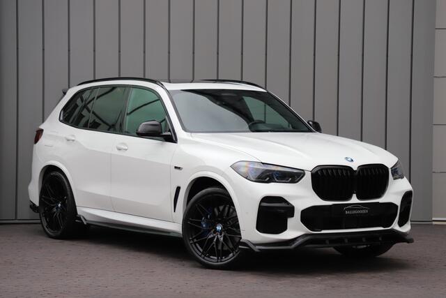 BMW X5 xDrive45e M | 394PK | Luchtvering | Head-up | Massage | M-Stoelen | Sfeerverlichting | Keyless-go | Stoelkoeling | Trekhaak | 2021.