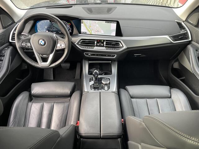 BMW X5 xDrive45e High Executive 19''/Trekhaak/Harman Kardon/Keyless/Head-up/Adaptieve cruise/Dodehoek/Stuur + stoelverwarming v+a/Luchtvering/Leder + memory