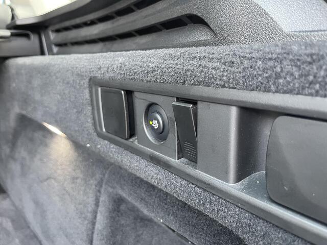 BMW X5 xDrive45e High Executive 19''/Trekhaak/Harman Kardon/Keyless/Head-up/Adaptieve cruise/Dodehoek/Stuur + stoelverwarming v+a/Luchtvering/Leder + memory