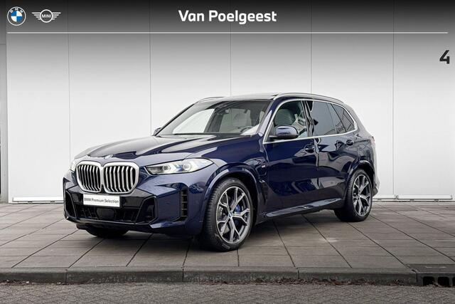BMW X5 xDrive50e M-Sport / 21inch / Soft Close / Driving Assistant Prof / Glazen schuifdak / Getinte Ramen / Stoelventilatie / Stoelverwarming / Trekhaak