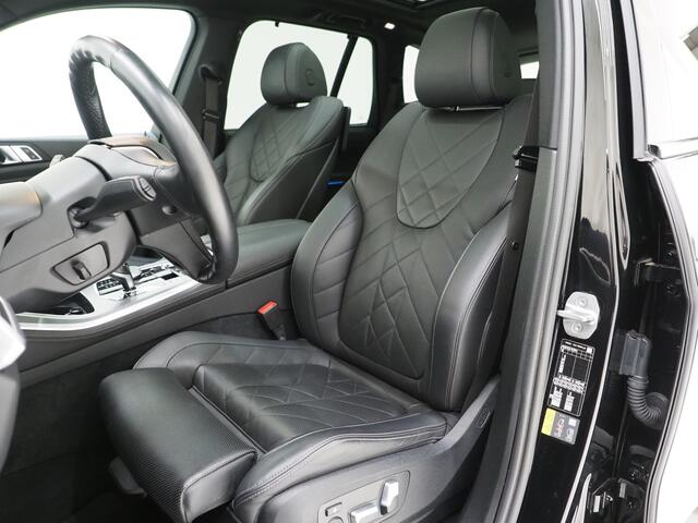 BMW X5 xDrive45e High Executive | Panoramadak | Luchtvering | Trekhaak | Camera | Adaptive Cruise | Carplay