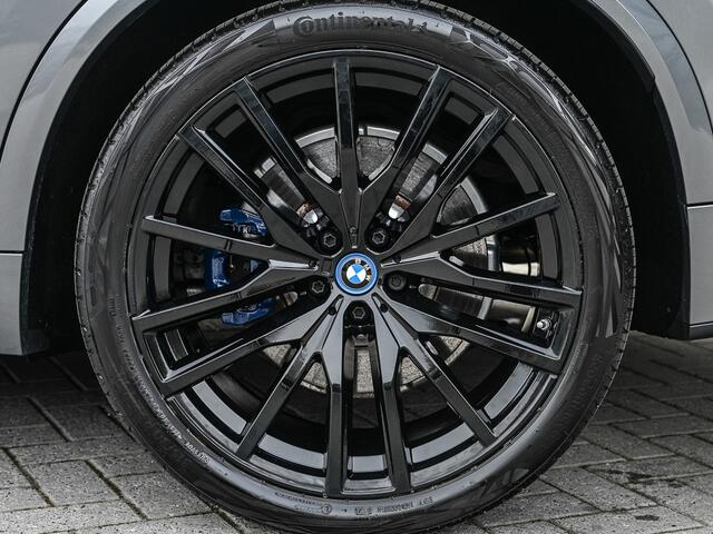 BMW X5 xDrive50e | M-SPORT BRAKE | COMFORT ACCESS | SOFT CLOSE | TREKHAAK | SHADOW-LINE | PANORAMADAK | STOEL VENTILATIE | AMBIANCE AIR | AMBIANCE LIGHT | ADAPTIVE LED | ACTIVE CRUISE | 360 CAMERA | DAB+ | HARMAN/KARDON | GESTURE CONTROL |