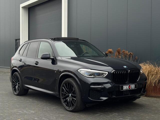 BMW X5 xDrive40d M PACK PANO KUIPSTOELEN LEDER LED NAVI CAMERA