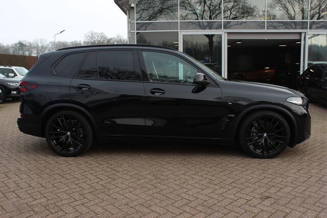 BMW X5 xDrive50e / Trekhaak / Panoramadak / Camera / Leder / Luchtvering / Keyless / DAB / Stoelverwarming 4x / ACC