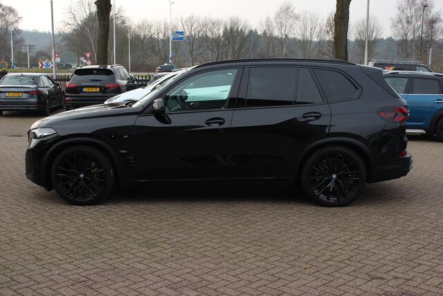 BMW X5 xDrive50e / Trekhaak / Panoramadak / Camera / Leder / Luchtvering / Keyless / DAB / Stoelverwarming 4x / ACC