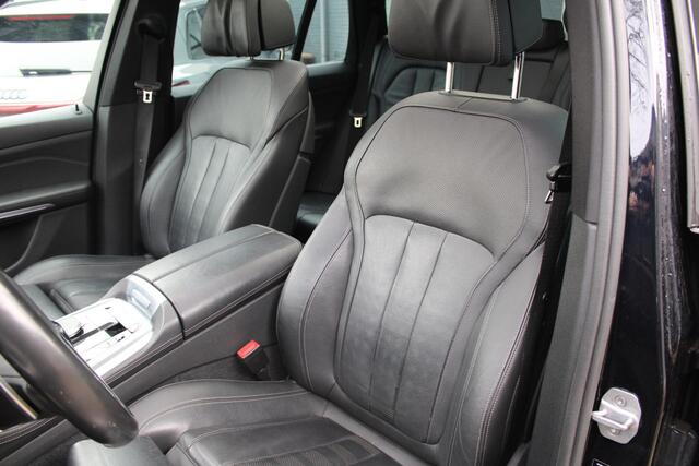 BMW X5 xDrive30d High Executive M-Sport - Panorama - Head-up - Lederen bekleding