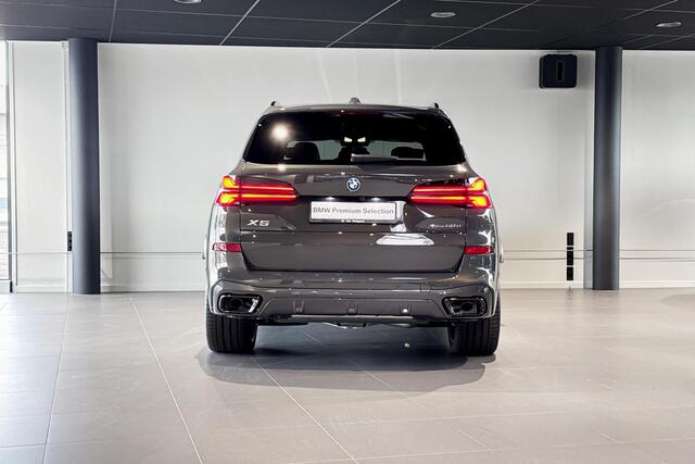 BMW X5 xDrive50e | M Sport Pro | Glazen Panoramadak | Harman Kardon | Soft-close | Trekhaak |