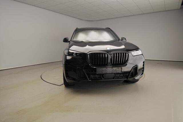 BMW X5 xDrive50e | M-Sportpakket | LED | Leder | HUD | Active cruise | Trekhaak | Schuifdak | Comfortzetels | DAB | Harman-kardon sound | Alu 22 inch