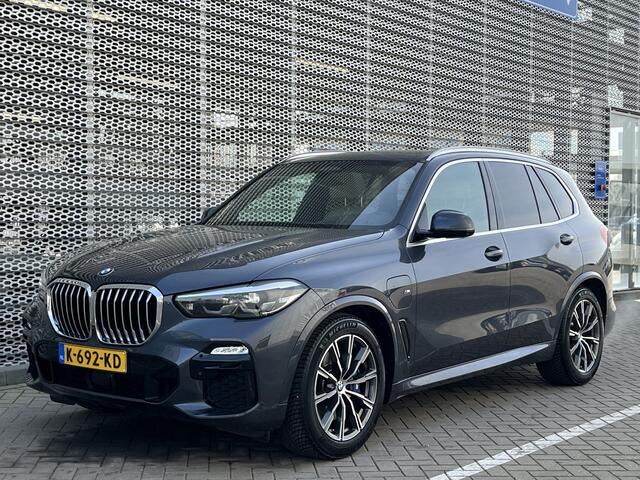 BMW X5 xDrive45e High Executive / Pano / Head-up / Navi / Carplay / 360 Camera / Parkeersensoren V+A / Leder / Zwenkbare trekhaak /