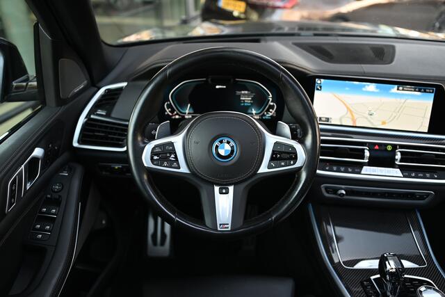 BMW X5 xDrive45e High Executive M Sport Automaat / Panoramadak Sky Lounge / Trekhaak / Laserlight / Head-Up / Parking Assistant Plus / Comfort Access