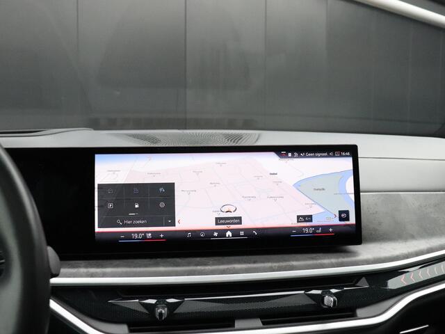 BMW X5 xDrive50e Launch Edition | M SPORT | LEDER | H&K | PANO-DAK | HEAD-UP | STOELVERK. | TREKHAAK | 360° CAMERA | CRUISE | NAVI | STOEL/STUURVERW. |