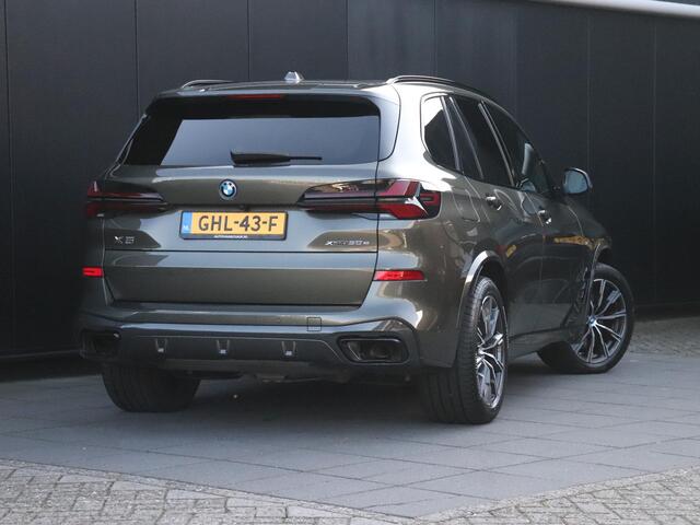 BMW X5 xDrive50e | M SPORT | LEDER | H&K | PANO-DAK | HEAD-UP | STOELVERK. | TREKHAAK | 360° CAMERA | CRUISE | NAVI | STOEL/STUURVERW. |