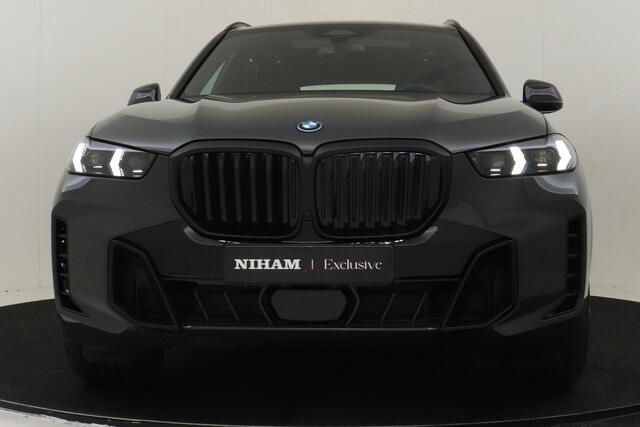 BMW X5 xDrive50e M SPORT PRO|21"LM VELGEN|PANO DAK|LUCHTVERING|SHADOW LINE|ADAPTIVE LED|ICONIC GLOW|TRAVEL PACK