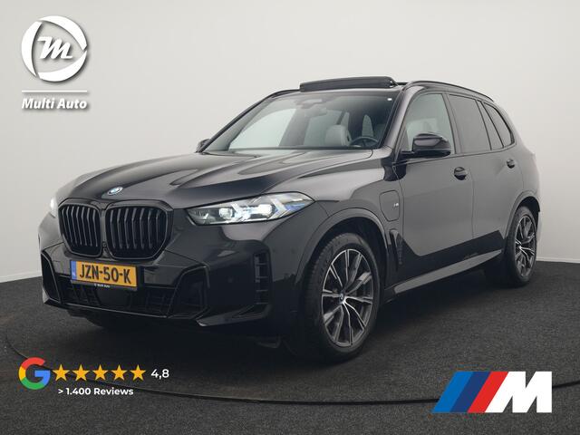 BMW X5 xDrive50e M Sport Plug In Hybride 490pk Dealer O.H. PHEV | Panodak | Luchtvering | Adaptive Cruise | Head Up | 360 Camera | Harman / Kardon | Lederen Sportstoelen Memory & Verwarmd | Sfeerverlichting | Apple Carplay | Keyless | Blis | 20"L.M |