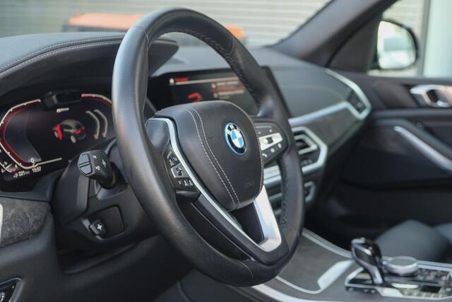 BMW X5 xDrive45e Executive Panoramadak *BTW* Luchtvering Head-up Sportstoelen leder 21" LMV