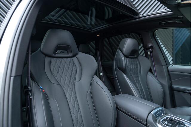 BMW X5 xDrive50e LCI M-sport Pro ACC Pano M Seats Achterasbest. Massage Stoelvent. Luchtvering Softcl, Head Up 360 HarmanK Trekhaak