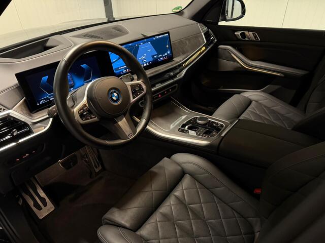 BMW X5 xDrive50e M Sport Pro Trekhaak HUD Iconicglow Shadowline