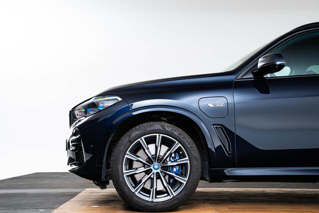 BMW X5 xDrive45e High Executive M Sport - Trekhaak - Elektrisch verwarmde voorstoelen - Getinte Ruiten - Driving Assistant Professional - Parking Assistant Plus - Harman Kardon - Dashboard met leder bekleed -