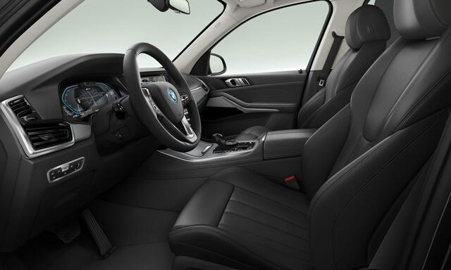 BMW X5 xDrive45e Executive Panoramadak - Sportstoelen - Elektrisch verstelbare stoelen - Driving Assistant Professional - Comfort Access - zonneschermen - Head up - Parking Assistant Plus - BMW Laserlight -