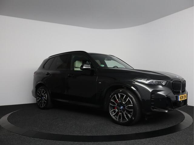 BMW X5 xDrive50e | M-Sport Pro | Trekhaak | Panoramadak | Individual bekleding |
