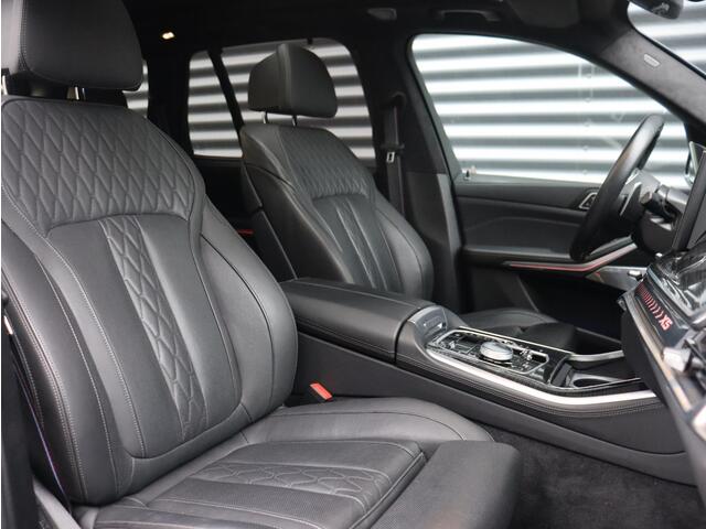 BMW X5 xDrive50e | High Executive | M Sportpakket Pro | Panodak Skylounge | Trekhaak | Driving Assistant Prof. | Head-Up | Bowers & Wilkins | Massage | Soft Close | 22'' LMV