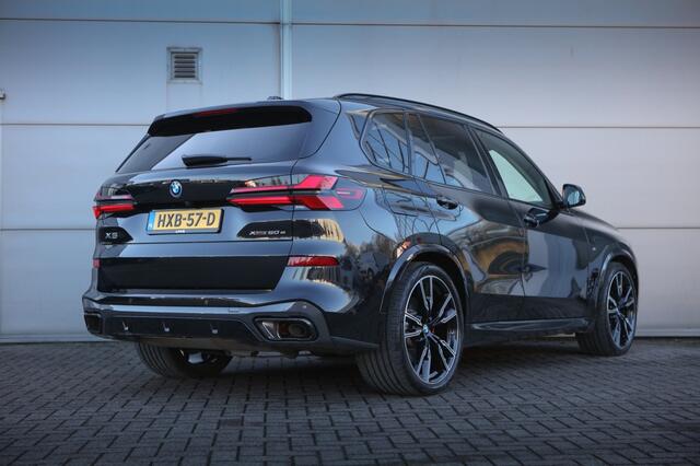 BMW X5 xDrive50e | BTW | Skylounge | B&W Audio | Pano | Trekhaak |