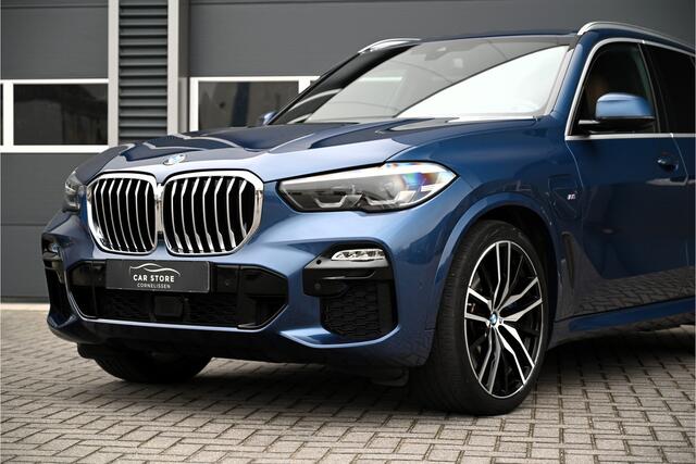 BMW X5 xDrive45e M-SPORT / HEAD UP DISPLAY / LEDER / MEMORY / CAMERA / ACC / STOELVERWARMING / 22"