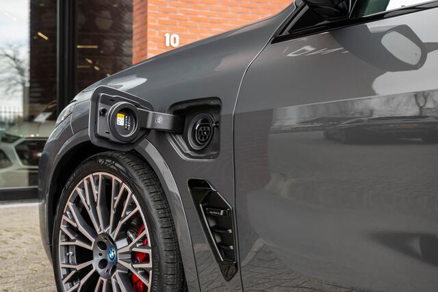 BMW X5 xDrive50e M-Sport Pro 490pk M-Seats 'Tartufo' Pano