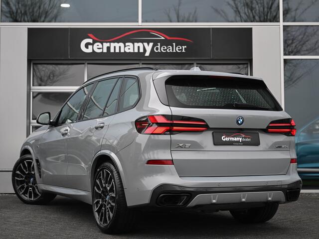 BMW X5 xDrive50e 489pk M-Sport M Performance Seats Skylounge H&K Tr-Haak VOL!