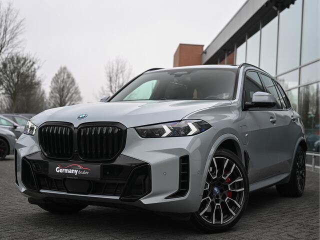 BMW X5 xDrive50e 489pk M-Sport M Performance Seats Skylounge H&K Tr-Haak VOL!