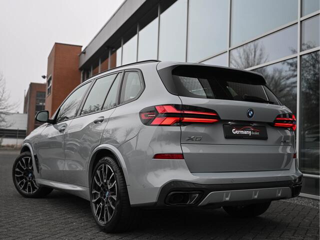 BMW X5 xDrive50e 489pk M-Sport M Performance Seats Skylounge H&K Tr-Haak VOL!