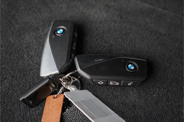 BMW X5 xDrive50e M-Sport Pro M-Stoel 4WS SkyLounge H/K Iconic Glow Carbon ACC 22"