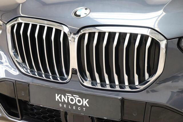 BMW X5 xDrive45e High Executive M Sport Pakket Automaat / Live Cockpit Professional / Panoramadak / Trekhaak / Active Steering / Luchtvering / Exklusiv Leder Nappa / Stoelmassage / Head-Up Display / 21 Inch / Harman Kardon / Driving Assistant / Adaptieve LED-kop