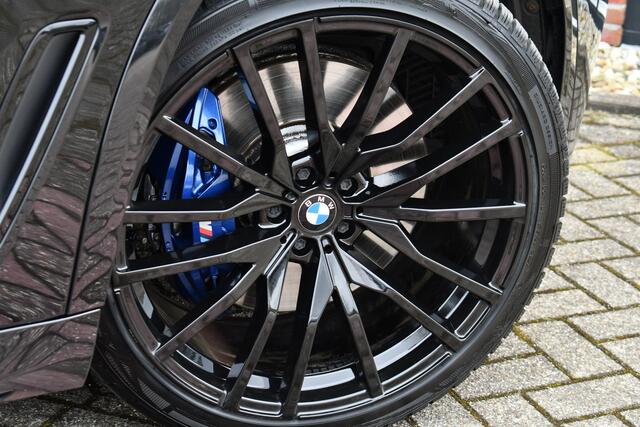 BMW X5 xDrive40d M-Sport 7pers Pano Luchtv ACC Trekh H/K HUD 22inch 4WS Comf-seat