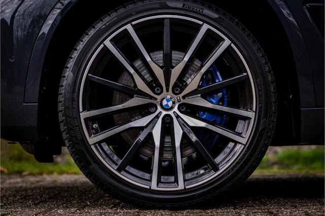BMW X5 xDrive45e M Sport Sky Lounge Laser Soft Close 22" Vierwielbesturing Harman Kardon