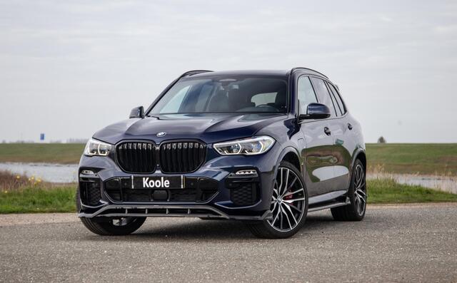 BMW X5 xDrive45e High Executive SKYLOUNGE / LASER / 4WIELSTURING / DIMAND POOK / LEDER / MAXTON / M PAKKET