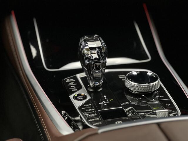 BMW X5 xDrive45e M Sport Schuifdak | Kristallen Pook | Massage Stoelen | Luchtvering | Adapt. Cruise | 360 Camera