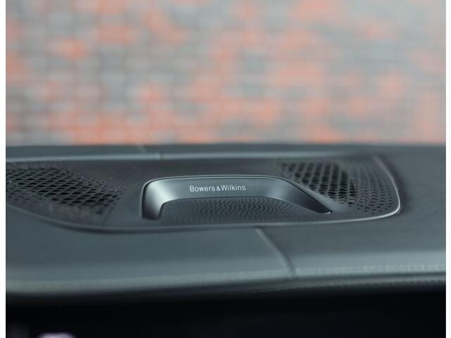 BMW X5 45e xDrive | SkyLounge - Trekhaak - B&W