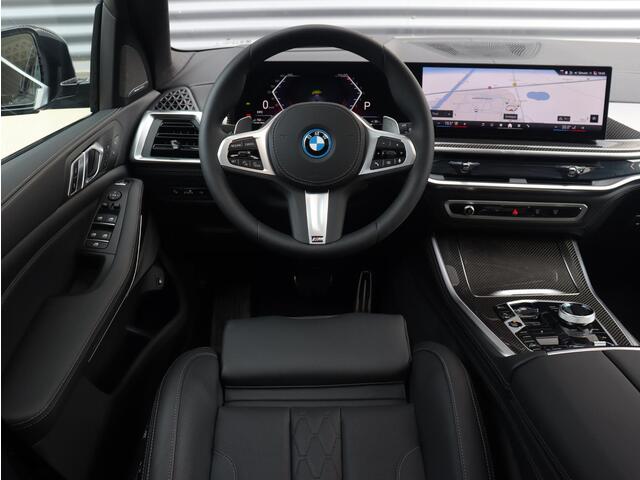 BMW X5 xDrive50e | M Sportpakket Pro | Panodak | Head-Up | Trekhaak | Massage | M Multifunctionele Stoelen | Driving Assistant Prof. | Harman Kardon | Stoelventilatie | Soft Close | Parking Assistant Prof. | Alcantara hemel | 22'' LMV