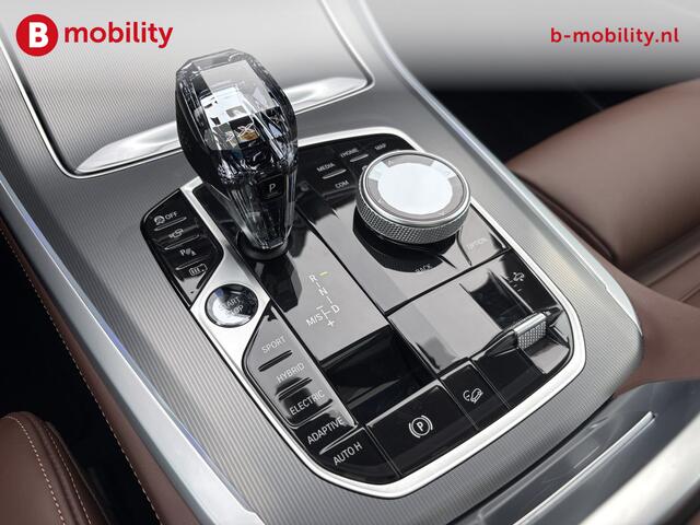 BMW X5 xDrive45e High Executive M-Sport *Dravitgrau Laser Trekhaak 2700kg | Soft Close | Panoramadak Sky Lounge | Head-Up | 360 Camera