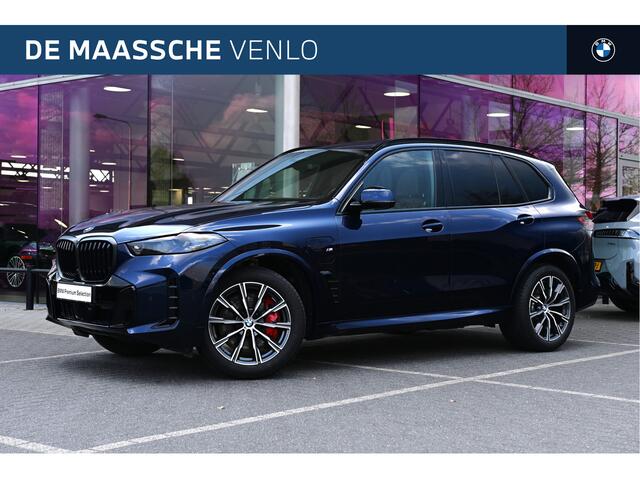 BMW X5 xDrive50e High Executive M Sport Automaat / Trekhaak / Panoramadak / Comfortstoelen / Comfort Access / Harman Kardon / Parking Assistant Professional